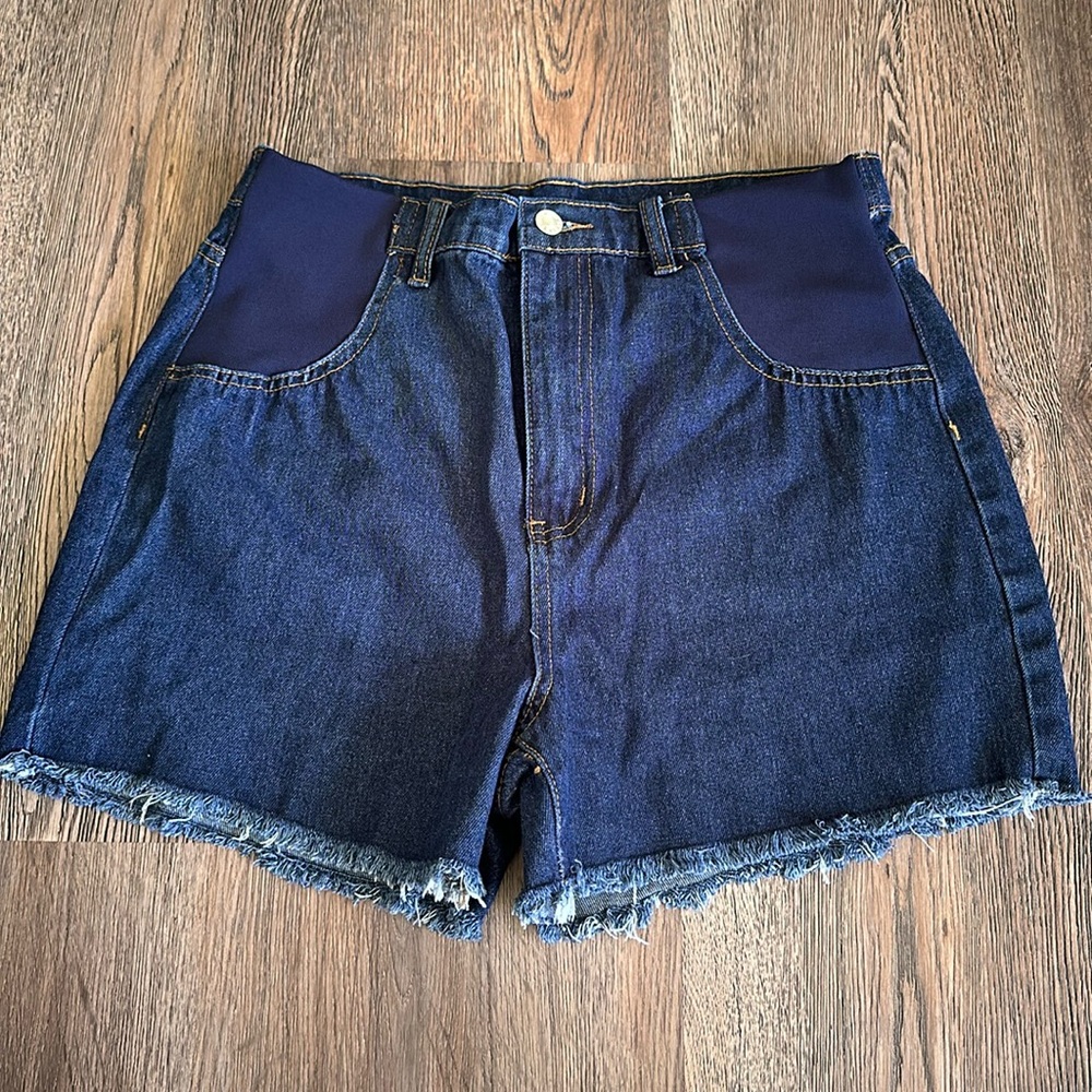 SHEIN Maternity Jean Shorts